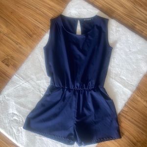 💫 NWOT💫 Navy Blue Romper